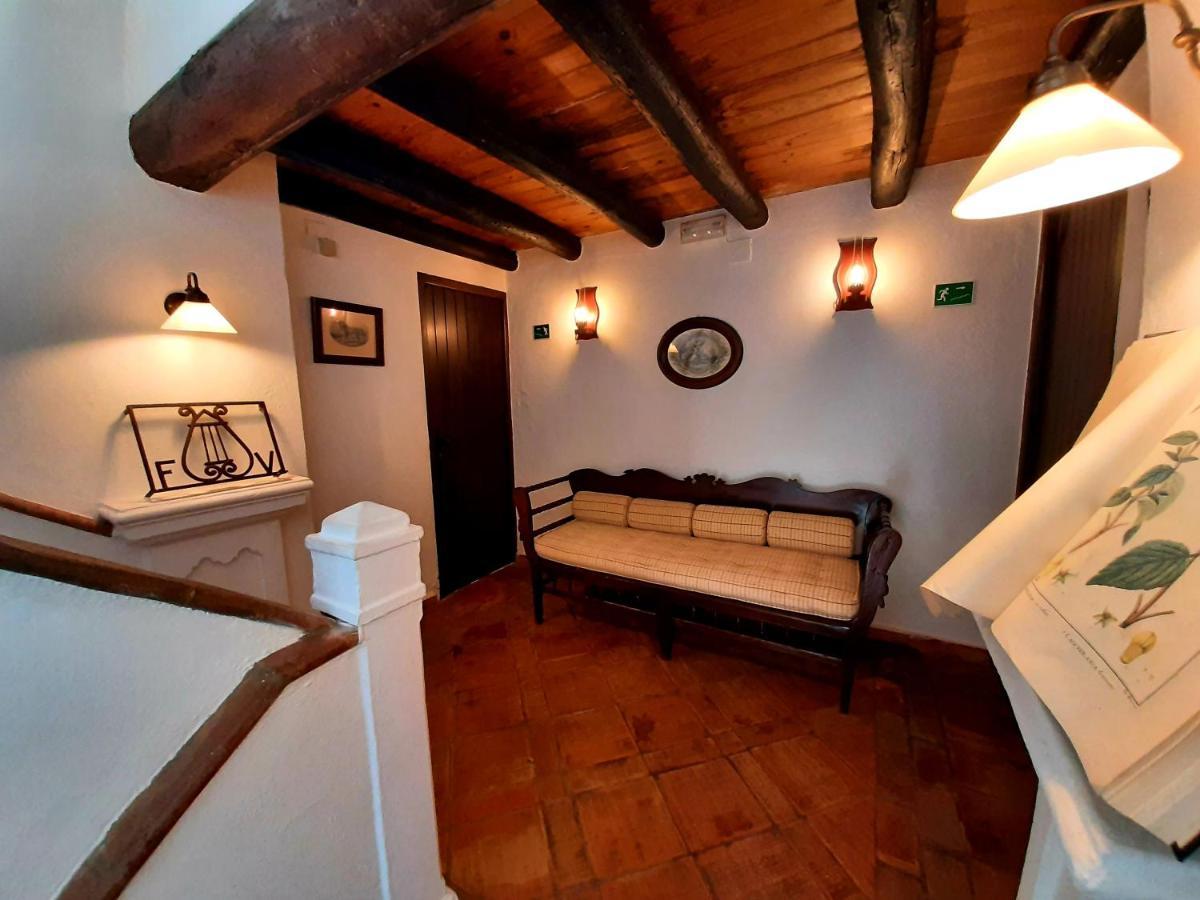 Finca Valbono Apartamentos Rurales Y Hotel Aracena Buitenkant foto
