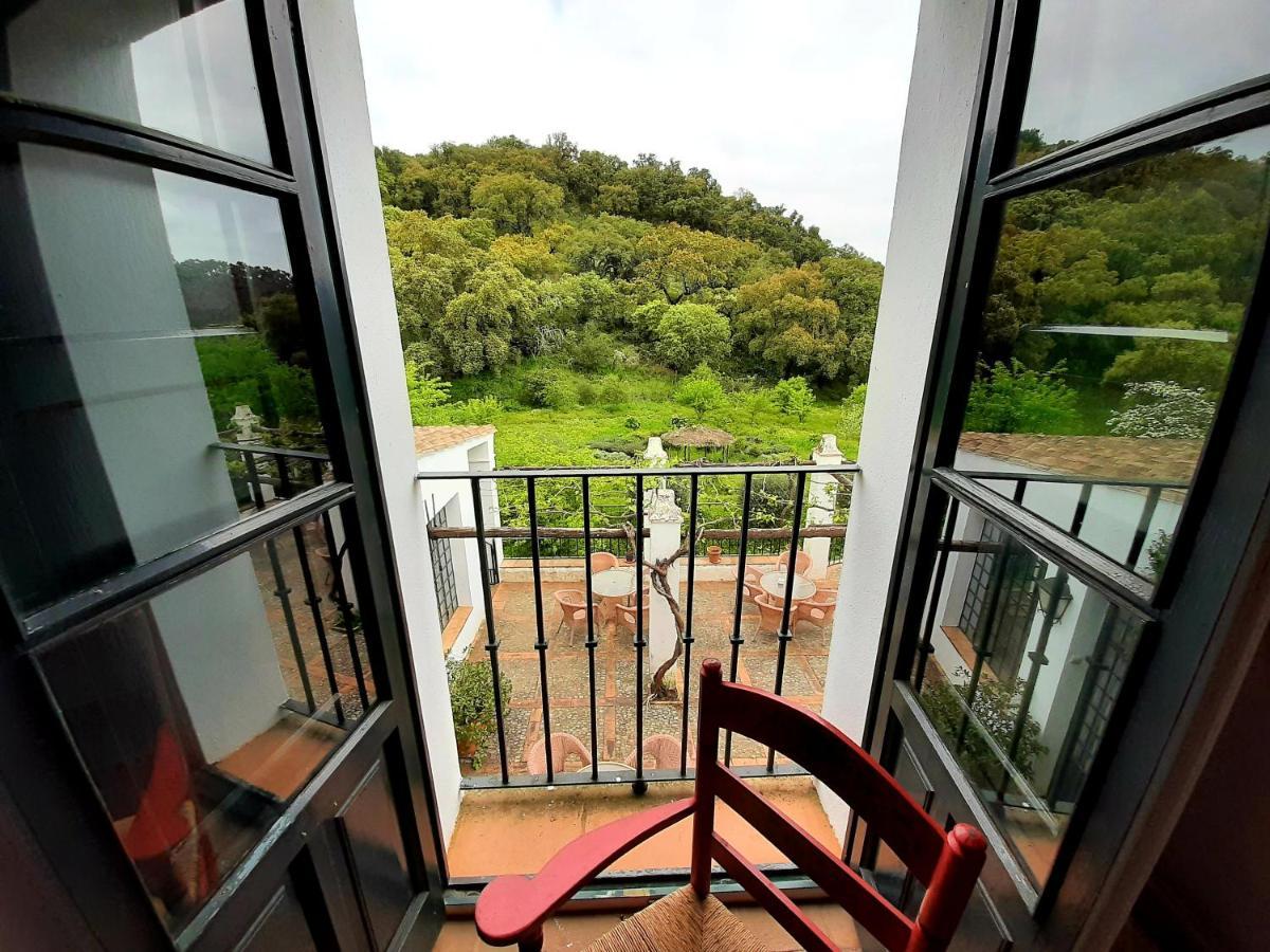 Finca Valbono Apartamentos Rurales Y Hotel Aracena Buitenkant foto