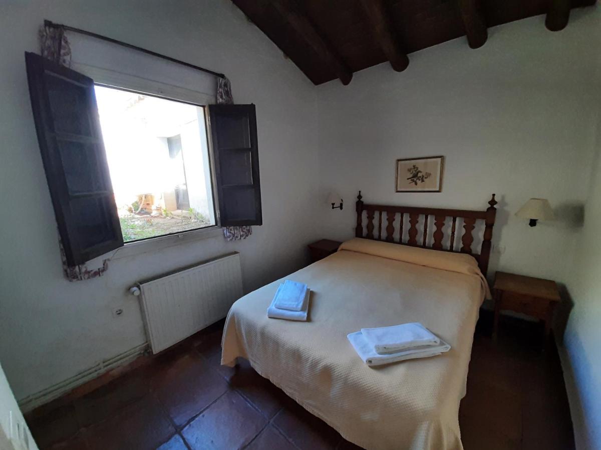 Finca Valbono Apartamentos Rurales Y Hotel Aracena Buitenkant foto