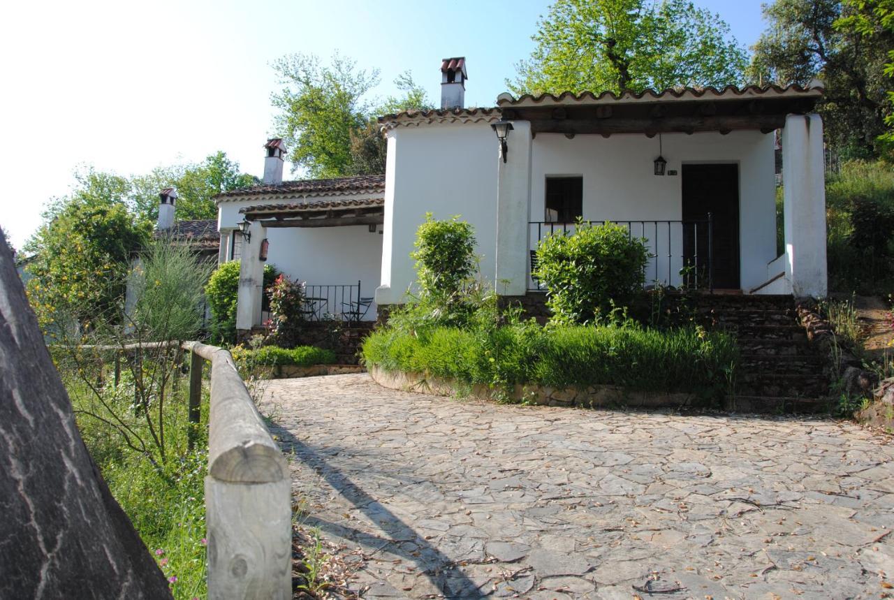 Finca Valbono Apartamentos Rurales Y Hotel Aracena Buitenkant foto