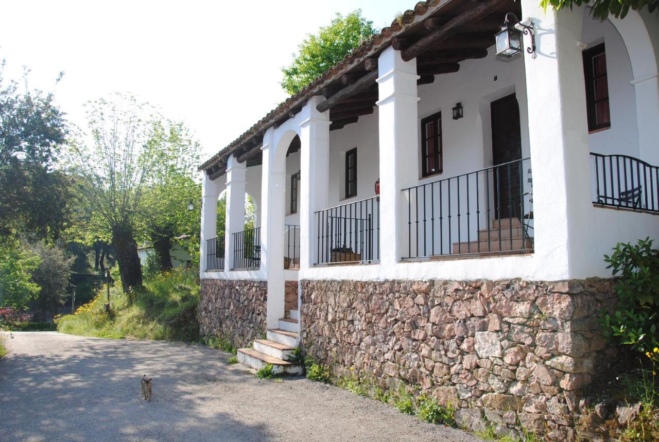 Finca Valbono Apartamentos Rurales Y Hotel Aracena Buitenkant foto