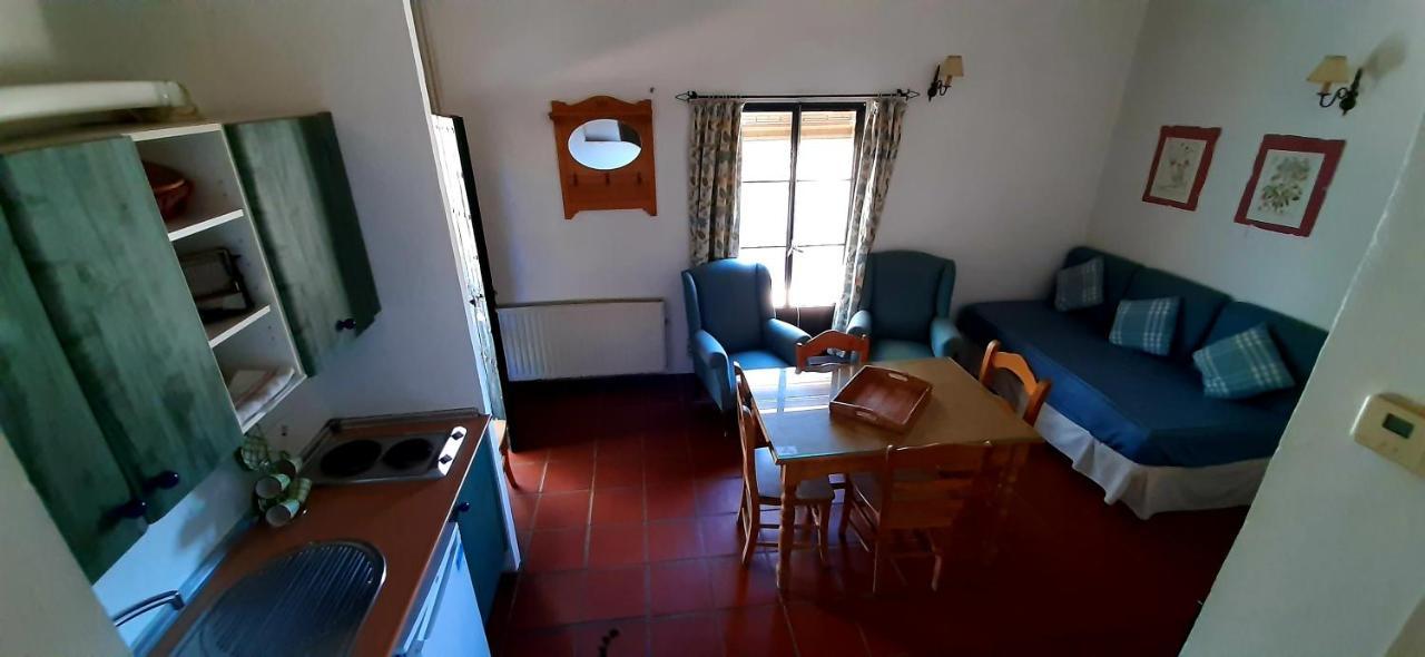 Finca Valbono Apartamentos Rurales Y Hotel Aracena Buitenkant foto
