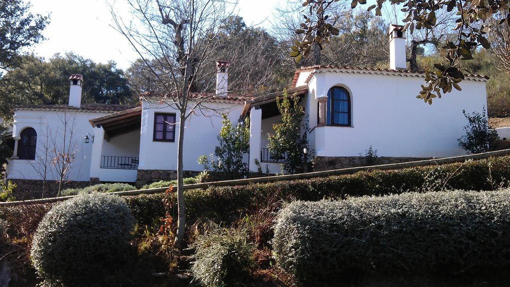 Finca Valbono Apartamentos Rurales Y Hotel Aracena Buitenkant foto