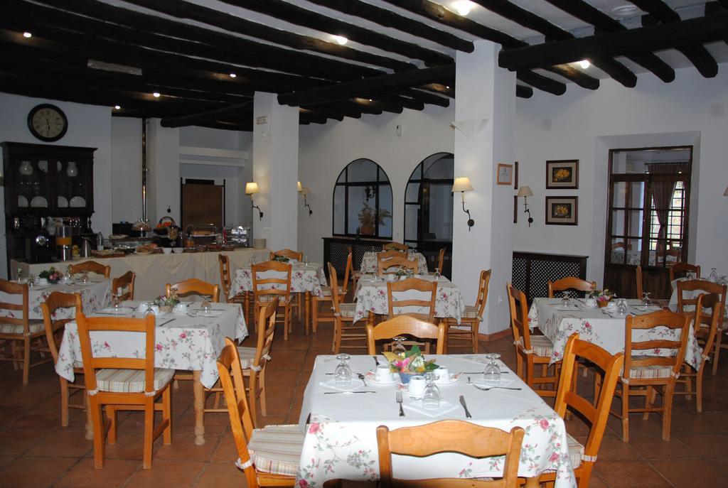 Finca Valbono Apartamentos Rurales Y Hotel Aracena Buitenkant foto